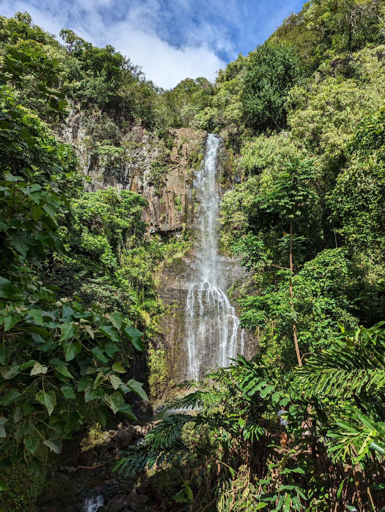 A picture of a large waterfall along the road to Hana.